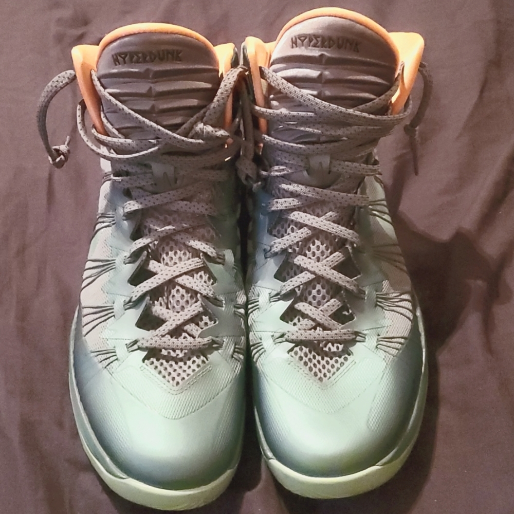 Nike 2013 hyperdunks sea green and peach